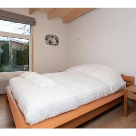Quiet Location Yet Close To The Beach And Center Large Enclosed Garden Renesse Exterior photo