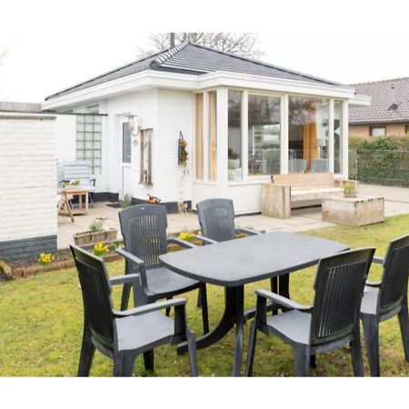 Quiet Location Yet Close To The Beach And Center Large Enclosed Garden Renesse Exterior photo