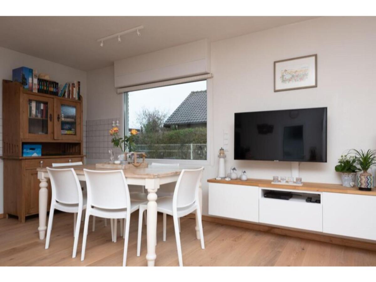 Quiet Location Yet Close To The Beach And Center Large Enclosed Garden Renesse Exterior photo