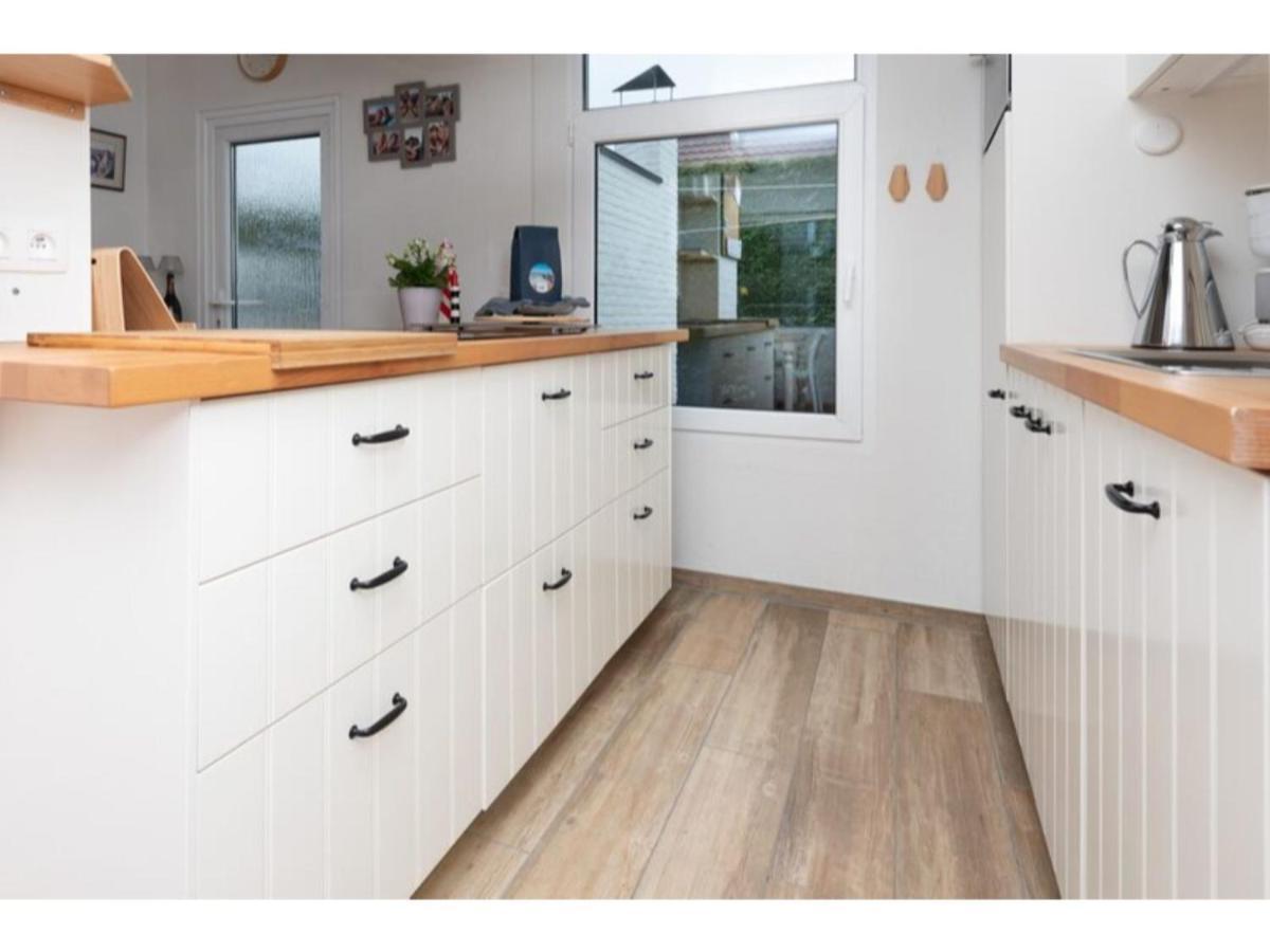 Quiet Location Yet Close To The Beach And Center Large Enclosed Garden Renesse Exterior photo