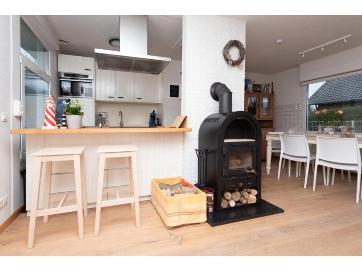 Quiet Location Yet Close To The Beach And Center Large Enclosed Garden Renesse Exterior photo