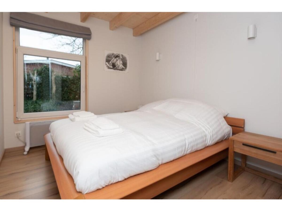 Quiet Location Yet Close To The Beach And Center Large Enclosed Garden Renesse Exterior photo